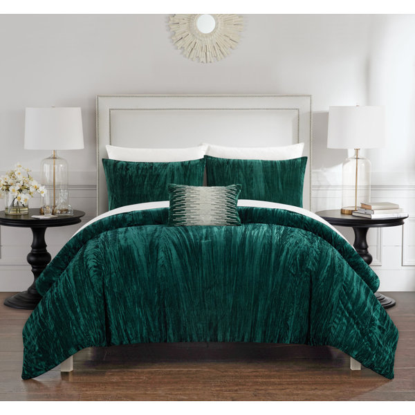 Green velvet deals comforter